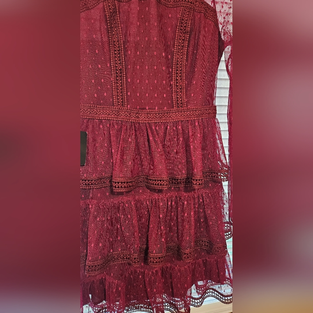 NWT Bebe Lace Dress Size 6 - Picture 5 of 10